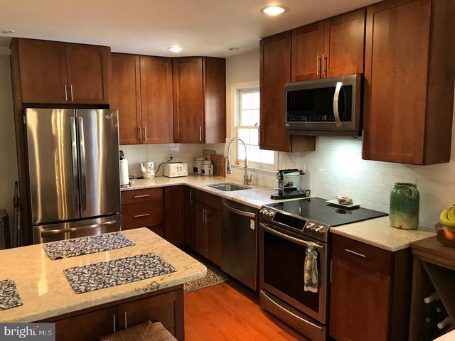 2276 CARTBRIDGE RD, Falls Church, VA 22043