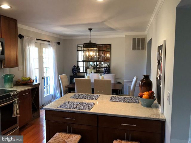 2276 CARTBRIDGE RD, Falls Church, VA 22043