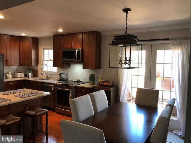 2276 CARTBRIDGE RD, Falls Church, VA 22043