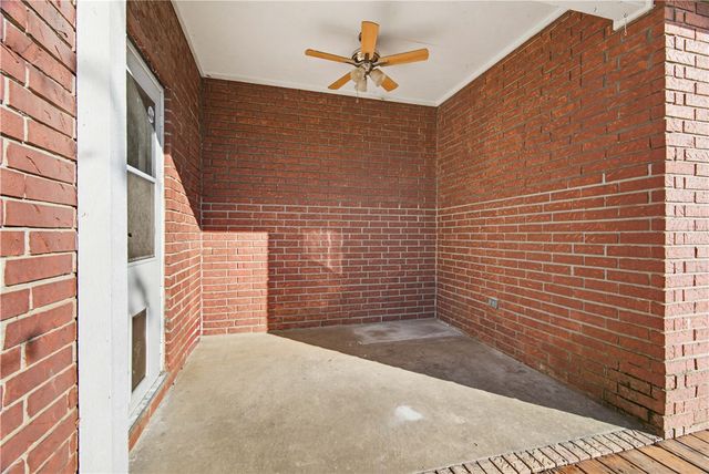 1349 Harmon Road, Fayetteville, AR 72704