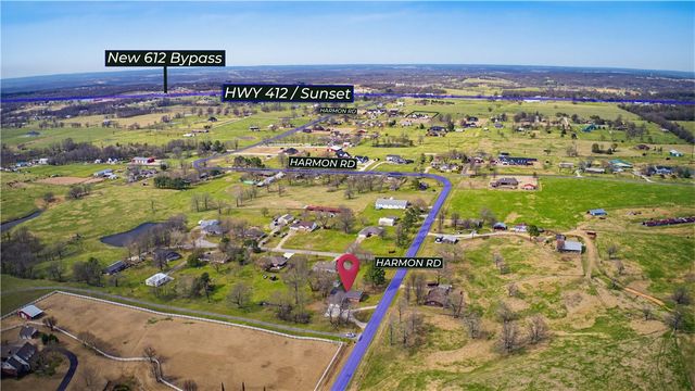 1349 Harmon Road, Fayetteville, AR 72704