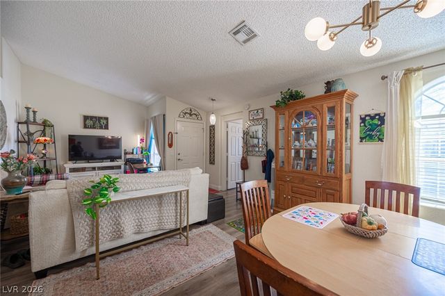 1800 Edmond Street 207, Las Vegas, NV 89146