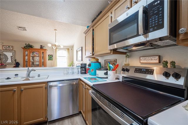 1800 Edmond Street 207, Las Vegas, NV 89146