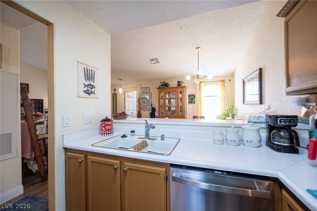 1800 Edmond Street 207, Las Vegas, NV 89146