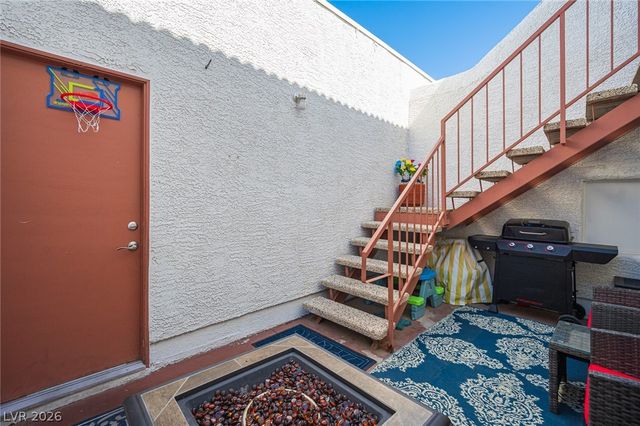 1800 Edmond Street 207, Las Vegas, NV 89146