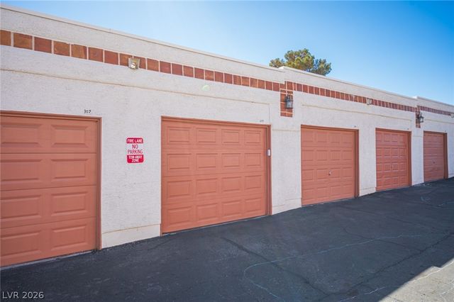 1800 Edmond Street 207, Las Vegas, NV 89146