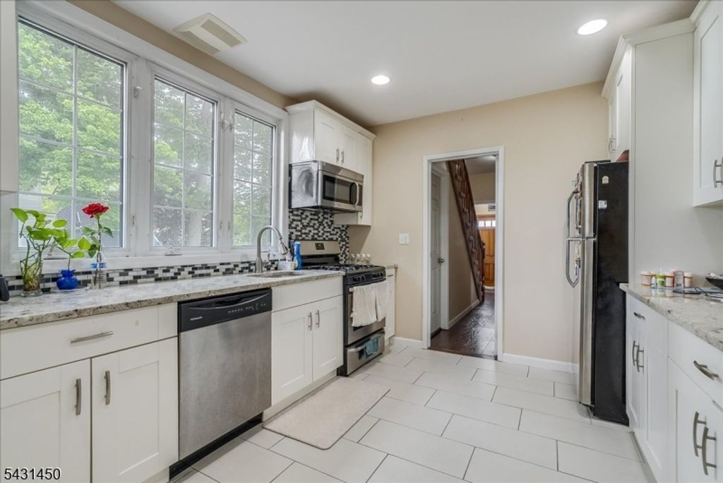 11 Alps Rd, Wayne Twp., NJ 07470 — photo 4