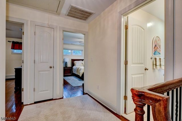 44 Northview Dr, Morris Plains Boro, NJ 07950