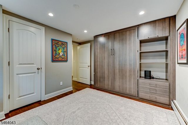 44 Northview Dr, Morris Plains Boro, NJ 07950