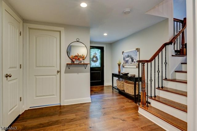 44 Northview Dr, Morris Plains Boro, NJ 07950