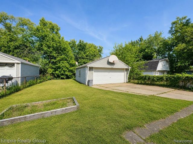 12852 Wormer, Redford, MI 48239