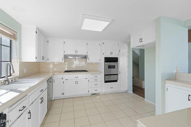 5120 Seabreeze Way, Oxnard, CA 93035