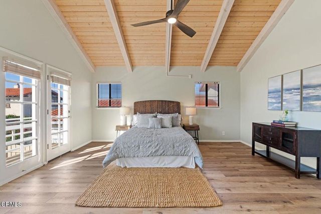 5120 Seabreeze Way, Oxnard, CA 93035