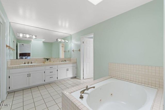 5120 Seabreeze Way, Oxnard, CA 93035
