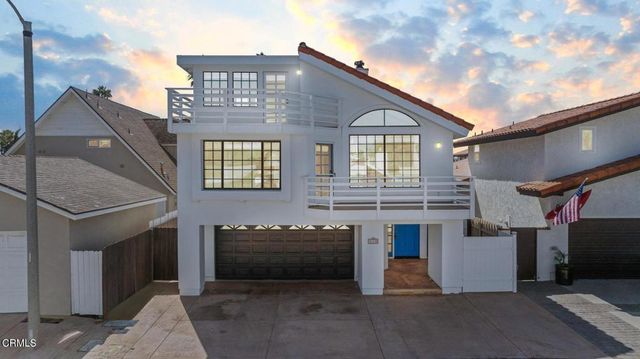 5120 Seabreeze Way, Oxnard, CA 93035
