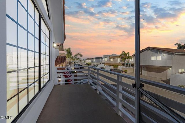 5120 Seabreeze Way, Oxnard, CA 93035