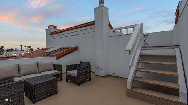 5120 Seabreeze Way, Oxnard, CA 93035