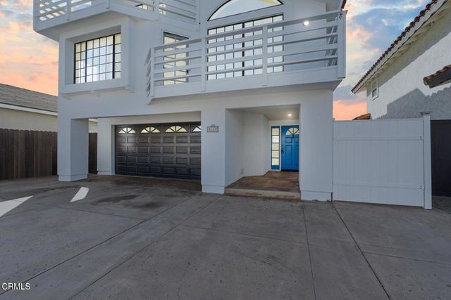5120 Seabreeze Way, Oxnard, CA 93035
