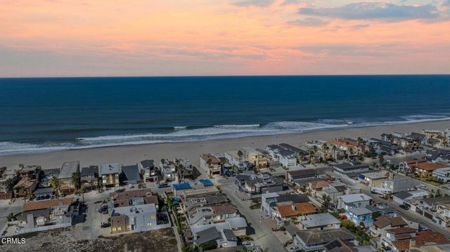 5120 Seabreeze Way, Oxnard, CA 93035
