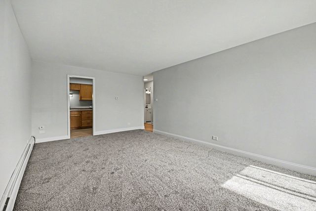 9720 S Pulaski Road 102, Oak Lawn, IL 60453