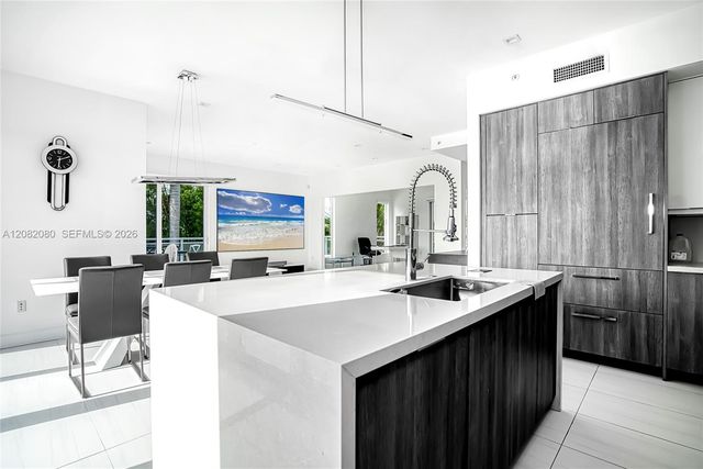 6100 N Ocean Drive 2N, Hollywood, FL 33019