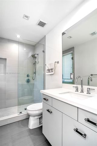 6100 N Ocean Drive 2N, Hollywood, FL 33019