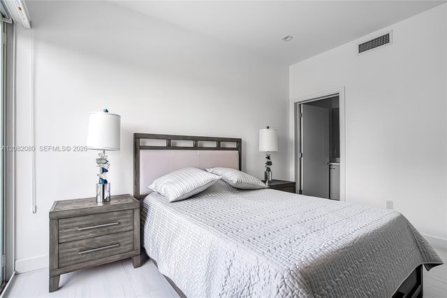6100 N Ocean Drive 2N, Hollywood, FL 33019