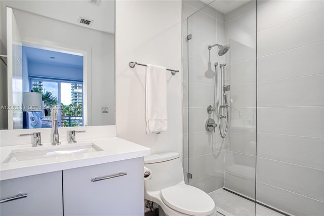 6100 N Ocean Drive 2N, Hollywood, FL 33019