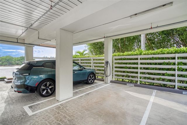6100 N Ocean Drive 2N, Hollywood, FL 33019