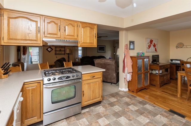219 Palomino Parkway, Des Moines, IA 50320