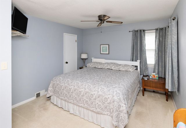 219 Palomino Parkway, Des Moines, IA 50320