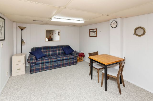 219 Palomino Parkway, Des Moines, IA 50320