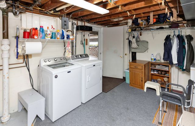 219 Palomino Parkway, Des Moines, IA 50320
