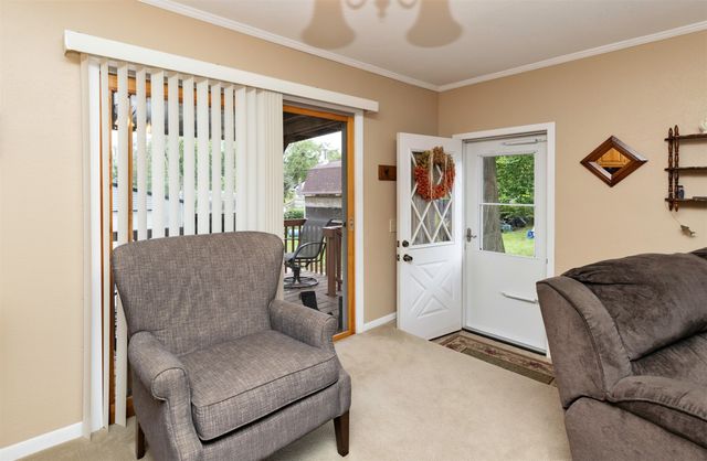 219 Palomino Parkway, Des Moines, IA 50320