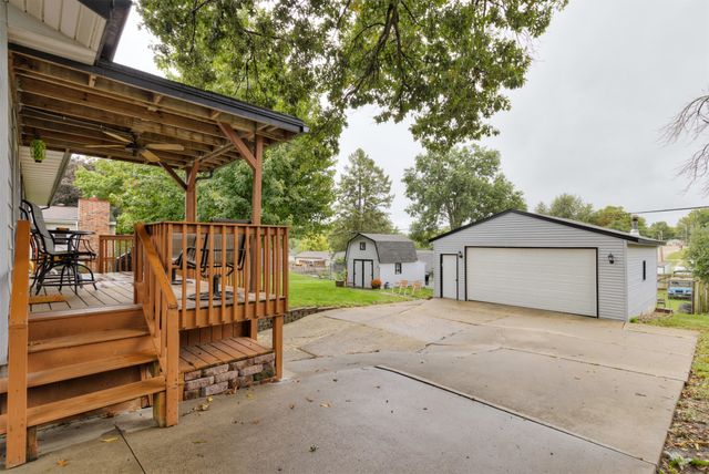 219 Palomino Parkway, Des Moines, IA 50320