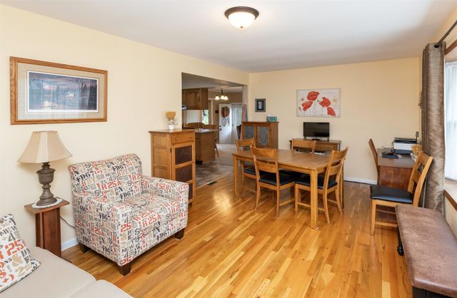 219 Palomino Parkway, Des Moines, IA 50320
