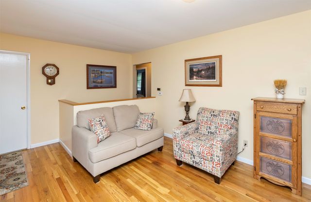 219 Palomino Parkway, Des Moines, IA 50320