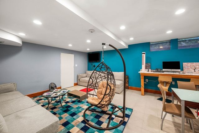 35 Middlesex Street, Cambridge, MA 02140