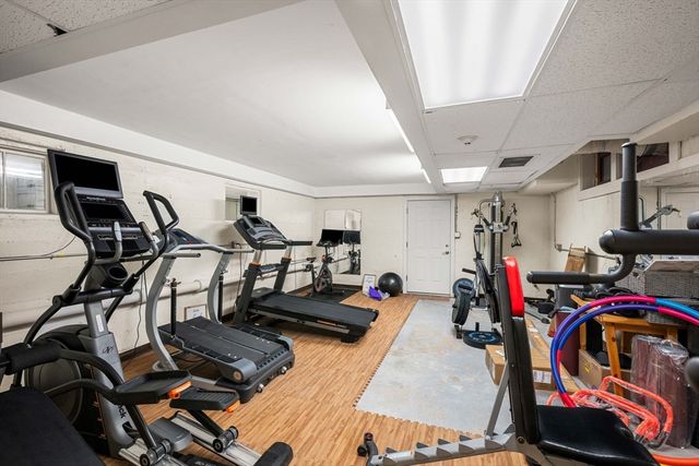 35 Middlesex Street, Cambridge, MA 02140