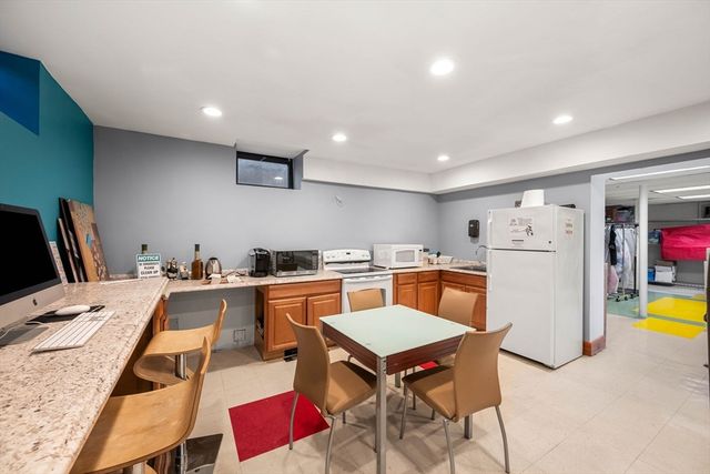 35 Middlesex Street, Cambridge, MA 02140