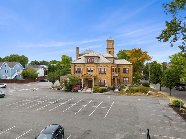 35 Middlesex Street, Cambridge, MA 02140