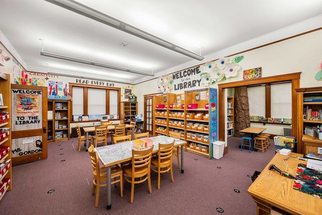 35 Middlesex Street, Cambridge, MA 02140