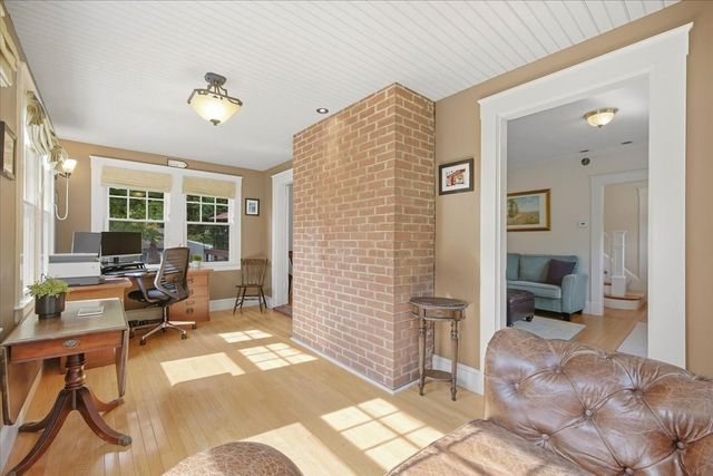 103 Lewis Ave, Walpole, MA 02081