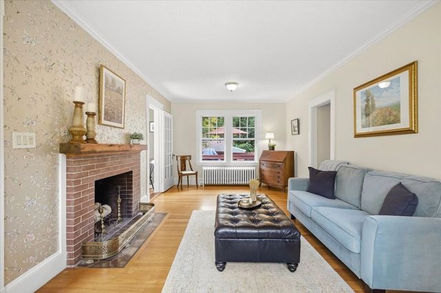 103 Lewis Ave, Walpole, MA 02081