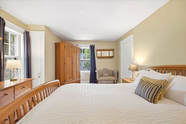 103 Lewis Ave, Walpole, MA 02081
