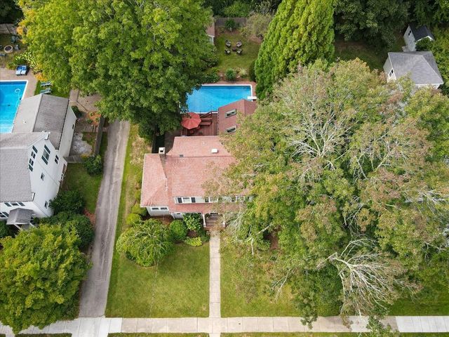 103 Lewis Ave, Walpole, MA 02081