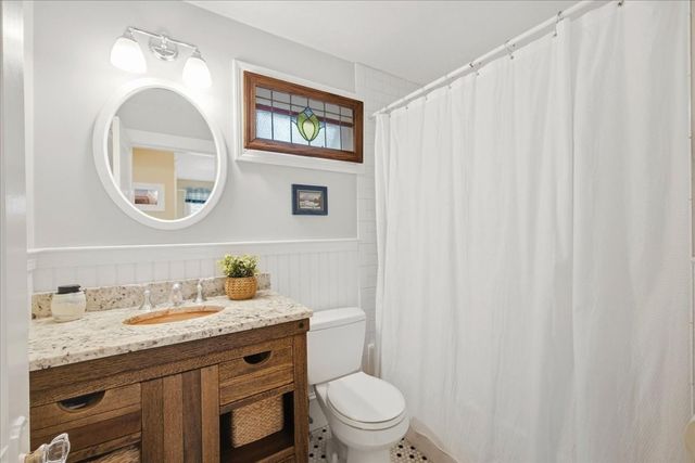 103 Lewis Ave, Walpole, MA 02081