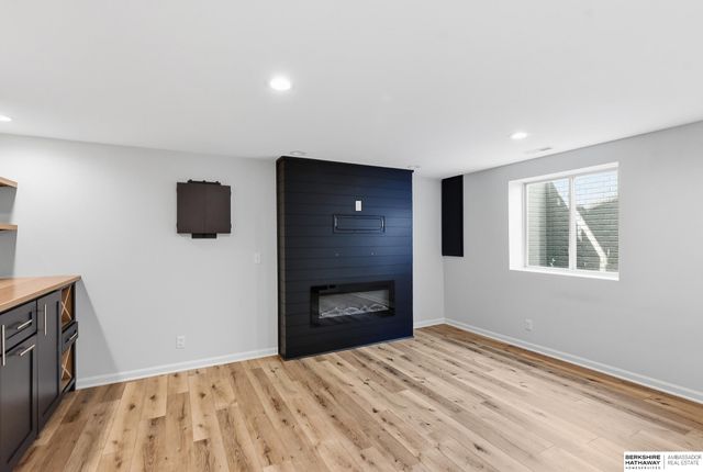 8162 S 186th Street, Omaha, NE 68136