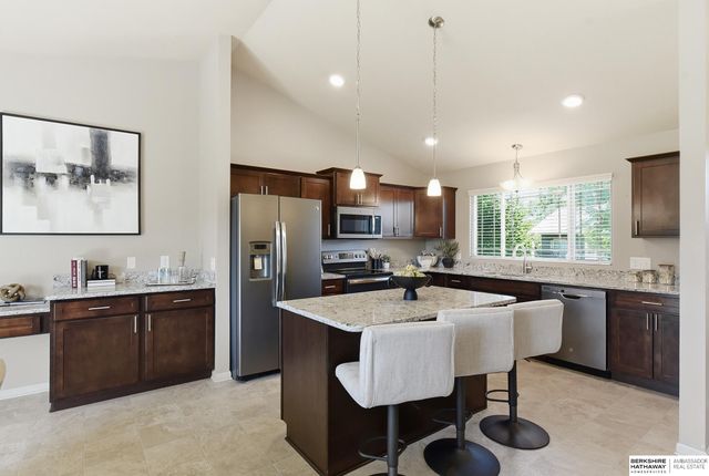 8162 S 186th Street, Omaha, NE 68136