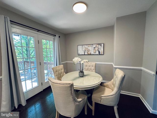 46810 GRAHAM COVE SQ, Sterling, VA 20165